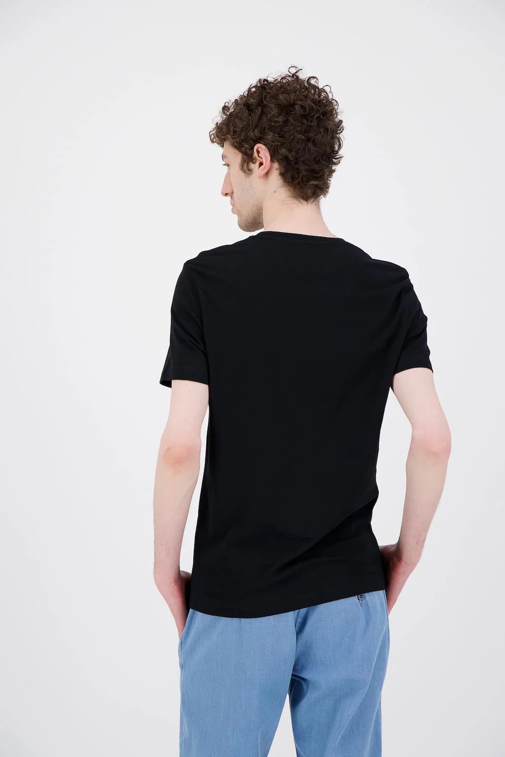 T Shirt black organic cotton red earth - Image 2